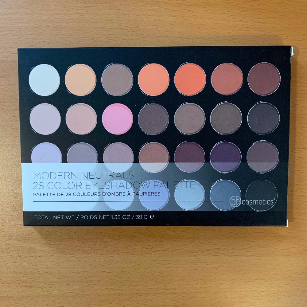BH Modern Neutrals Eyeshadow Palette - NIB